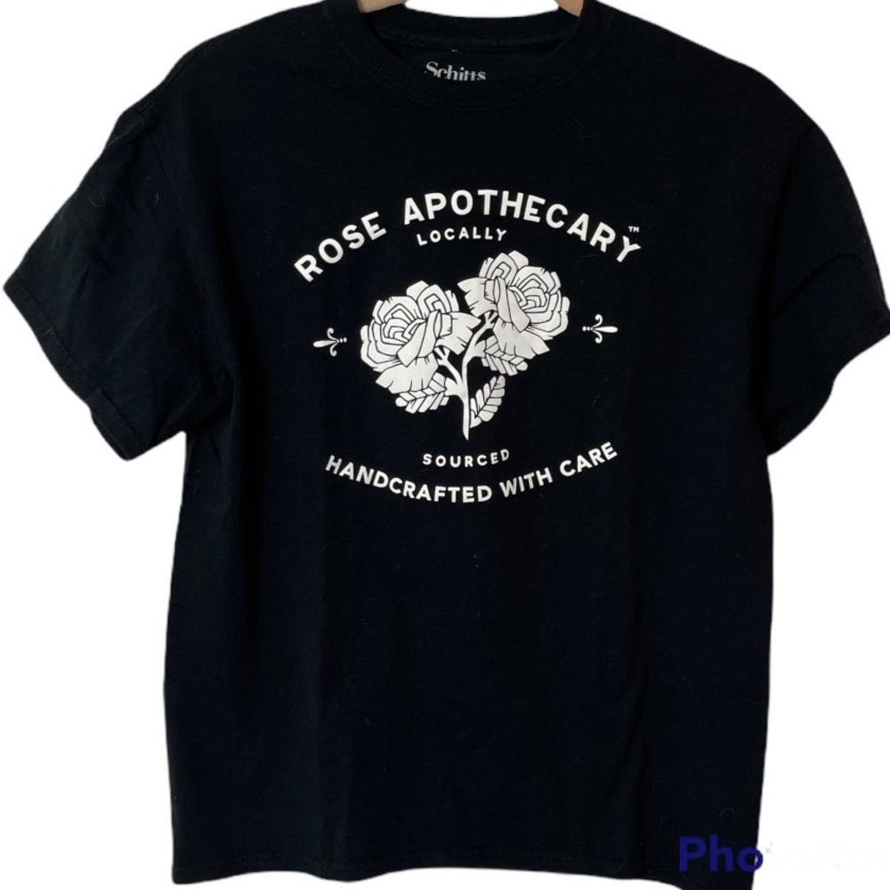 Schitt’s Creek Rose Apothecary Black T-Shirt Size Medium